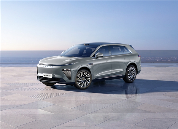 成都车展首发，星途星纪元ET超舒适家居美学内饰，从新定义轻奢豪华