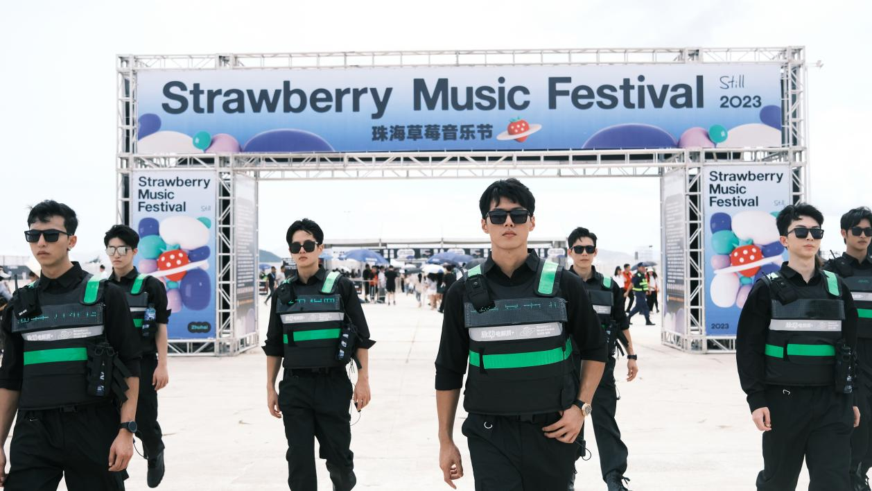 名不见经传的保安竟成音乐节现场最大黑马？