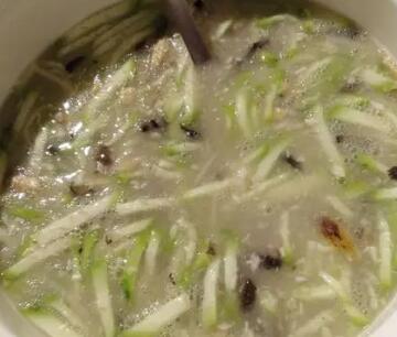 顺德拆鱼羹：一道汤羹背后的千年渔耕文化和烹饪智慧