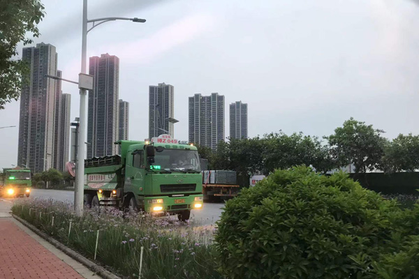 碧桂园世纪滨江：高品质住宅社区，畅享便捷生活