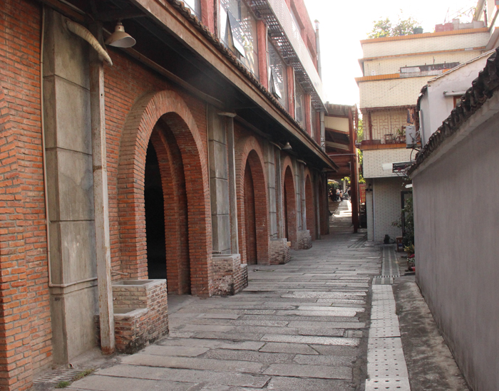 石湾陶瓷博物馆：珍藏千姿百态的陶瓷艺术