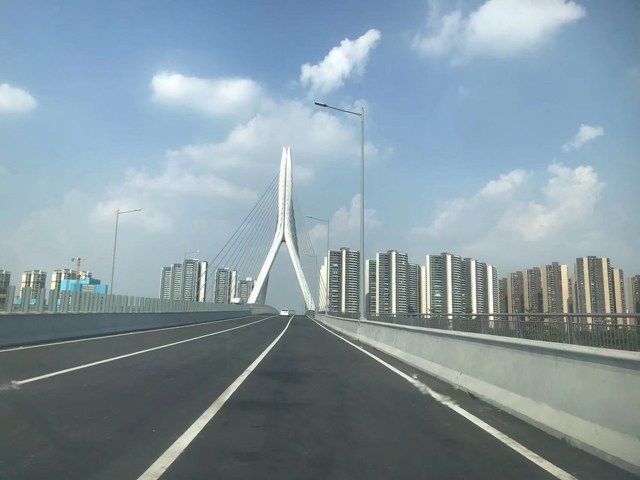 佛山市禅城区同济大桥：连接城市的纽带