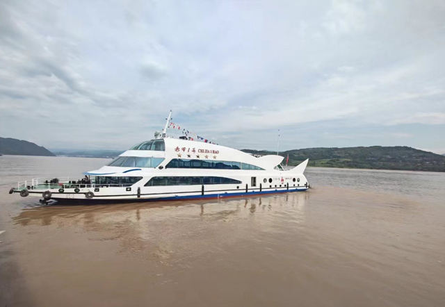 政协调研中小企业成功案例   朗顿专注蜂窝材料开发应用