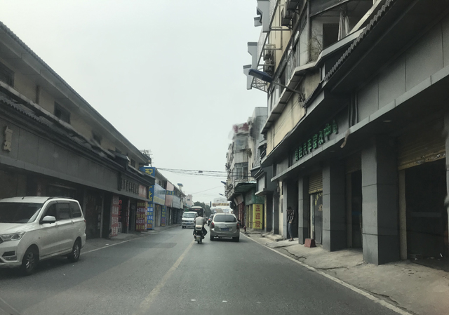 东成路：繁华之脉，通行之道