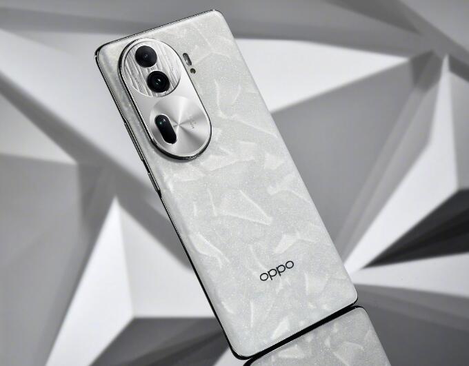 颜值与手感大幅升级！OPPO Reno12系列搭载超美小直屏，5月23日发布