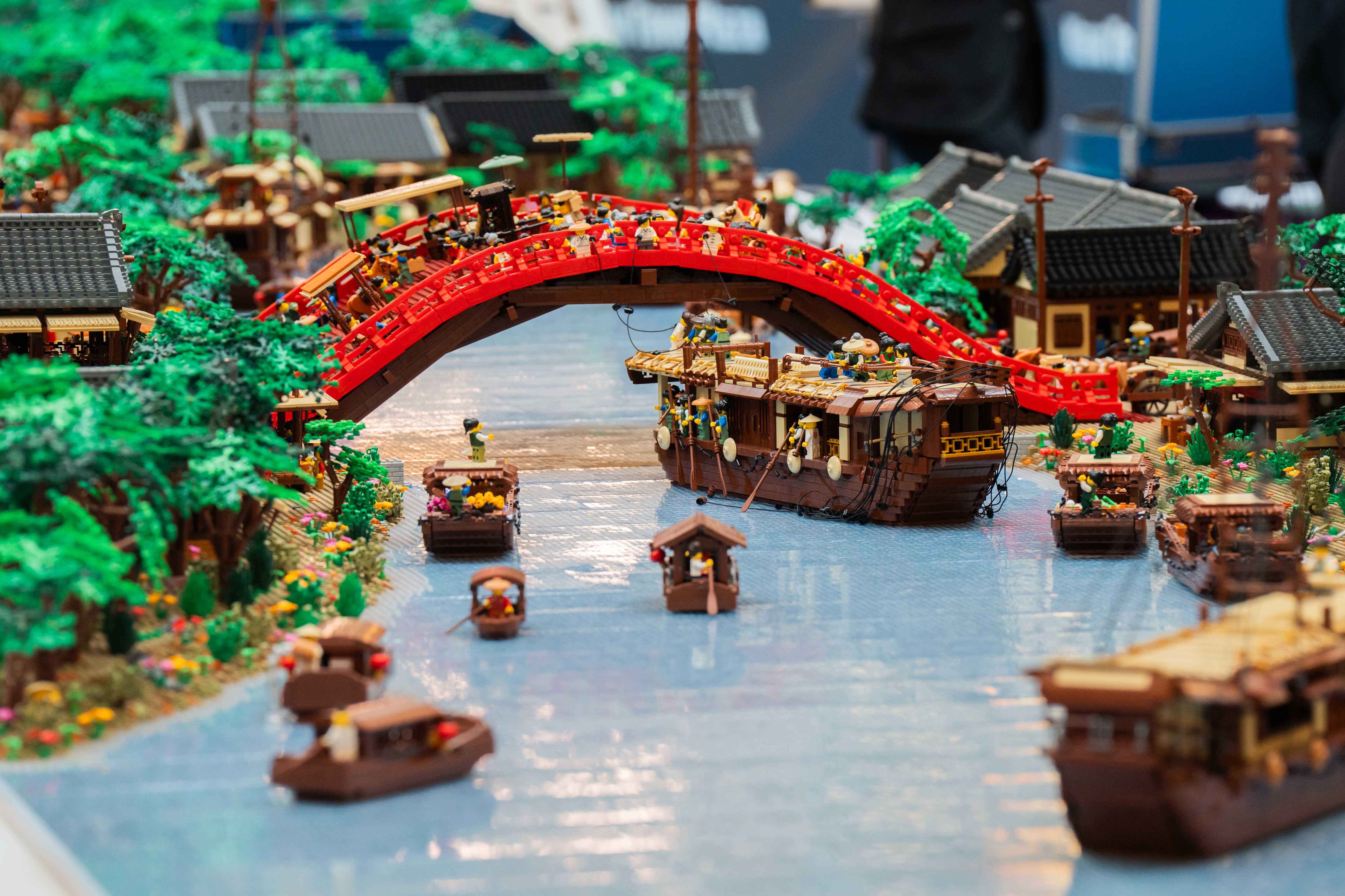 香港沙田新城市广场 全球最大乐高版《清明上河图》