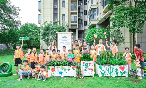 绿萝花园 | 佛山招商荟与业主探索植物奥秘，共建理想家园
