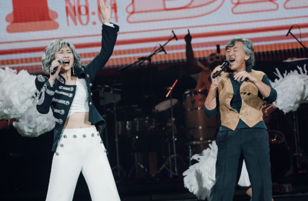 78岁与64岁的摇滚心！林子祥叶蒨文香港开唱，神级现场再证乐坛传奇